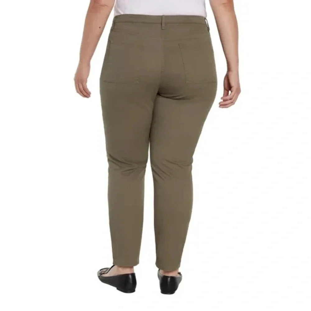 Banana Republic High Rise Twill Pants in Olive - Picture 4 of 5